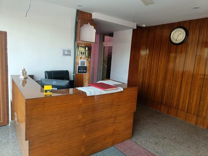 Om Hotel Rohtak Экстерьер фото